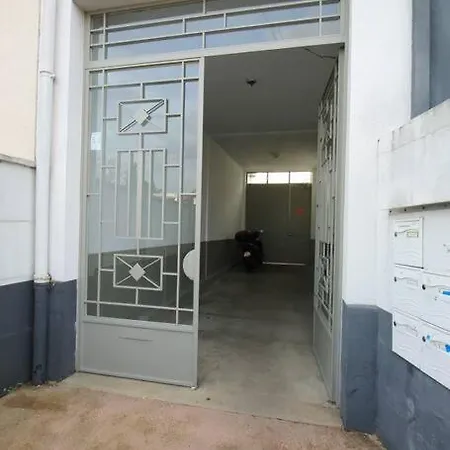 Parking Rue Gratuit - 20 Pour Cent Sur Escale-marne,fr - De 1 A 10 Personnes - Vue Panoramique, Lave Linge, 10mn Metro 8, Rer A - Garde A Bagage Gratuite 24-7 - 2eme Etage Maisons-Alfort