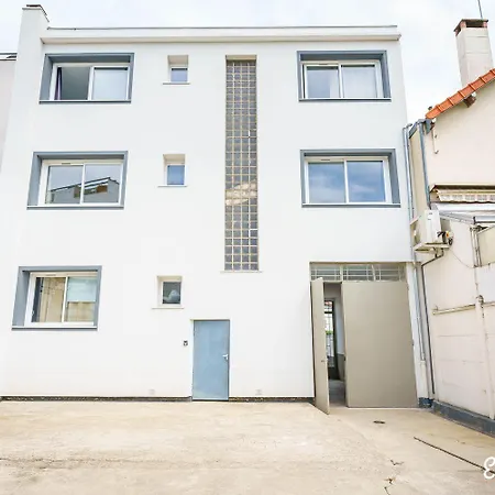 Escale-marne Fr - 202 - Free Parking - Free Luggage Storage - Equipped - Linen Included - Washing Machine - 10mn Walk Metro 8 - Rer A - Panoramic View - From 1 To 18 Guests Daire