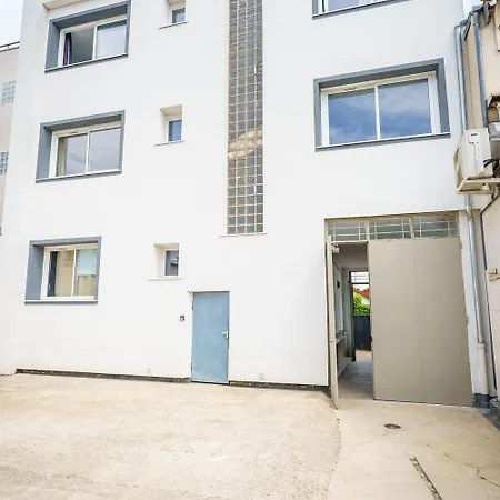 Parking Rue Gratuit - 20 Pour Cent Sur Escale-marne,fr - De 1 A 10 Personnes - Vue Panoramique, Lave Linge, 10mn Metro 8, Rer A - Garde A Bagage Gratuite 24-7 - 2eme Etage Apartment *