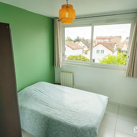 Escale-marne Fr - 202 - Free Parking - Free Luggage Storage - Equipped - Linen Included - Washing Machine - 10mn Walk Metro 8 - Rer A - Panoramic View - From 1 To 14 Guests