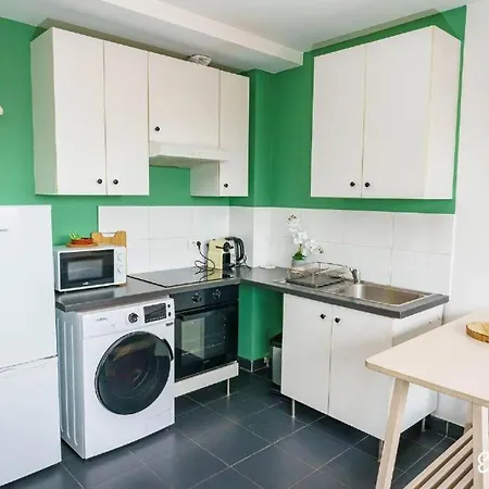 Parking Rue Gratuit - 20 Pour Cent Sur Escale-marne,fr - De 1 A 10 Personnes - Vue Panoramique, Lave Linge, 10mn Metro 8, Rer A - Garde A Bagage Gratuite 24-7 - 2eme Etage Apartment Maisons-Alfort