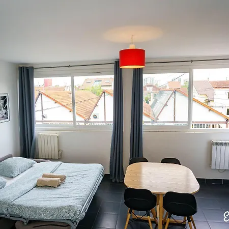 Parking Rue Gratuit - 20 Pour Cent Sur Escale-marne,fr - De 1 A 10 Personnes - Vue Panoramique, Lave Linge, 10mn Metro 8, Rer A - Garde A Bagage Gratuite 24-7 - 2eme Etage *