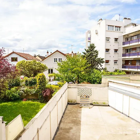 Escale-marne Fr - 202 - Free Parking - Free Luggage Storage - Equipped - Linen Included - Washing Machine - 10mn Walk Metro 8 - Rer A - Panoramic View - From 1 To 14 Guests Appartement