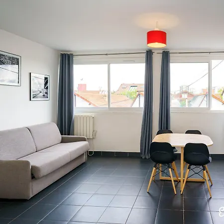 Escale-marne Fr - 202 - Free Parking - Free Luggage Storage - Equipped - Linen Included - Washing Machine - 10mn Walk Metro 8 - Rer A - Panoramic View - From 1 To 14 Guests *