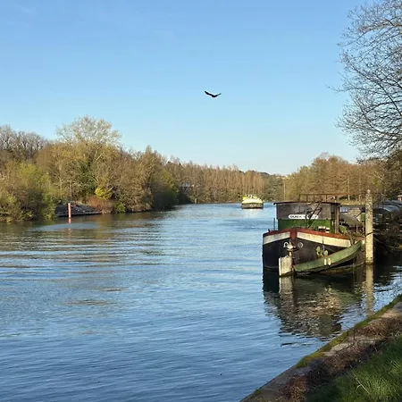 Escale-marne Fr - 202 - Free Parking - Free Luggage Storage - Equipped - Linen Included - Washing Machine - 10mn Walk Metro 8 - Rer A - Panoramic View - From 1 To 18 Guests * Maisons-Alfort