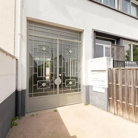 Escale-marne Fr - 202 - Free Parking - Free Luggage Storage - Equipped - Linen Included - Washing Machine - 10mn Walk Metro 8 - Rer A - Panoramic View - From 1 To 18 Guests Daire Maisons-Alfort