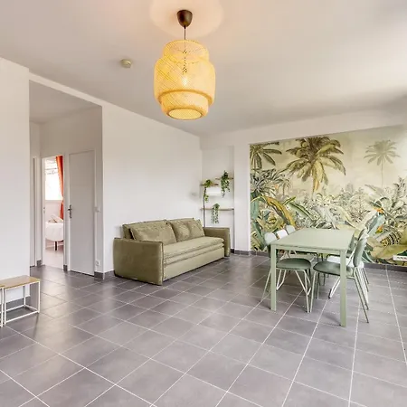 Escale-marne Fr - 202 - Free Parking - Free Luggage Storage - Equipped - Linen Included - Washing Machine - 10mn Walk Metro 8 - Rer A - Panoramic View - From 1 To 18 Guests Daire