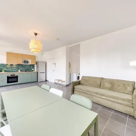 Daire Escale-marne Fr - 202 - Free Parking - Free Luggage Storage - Equipped - Linen Included - Washing Machine - 10mn Walk Metro 8 - Rer A - Panoramic View - From 1 To 18 Guests Maisons-Alfort